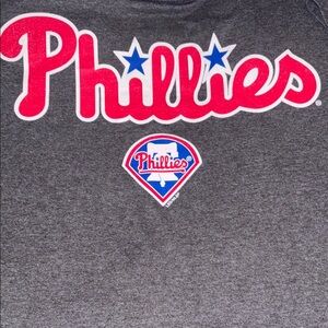 Philadelphia Phillies T-Shirt size XXL soft breathable material
